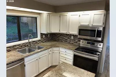 2225 Maine Ct, North Bend, OR 97459 - Photo 17