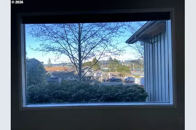 2225 Maine Ct, North Bend, OR 97459 - Photo 13