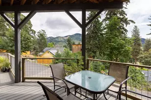 215 NW Sophie Ln, White Salmon, WA 98672 - Photo 19