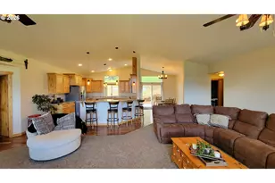 24674 Bolton Hill Rd, Veneta, OR 97487 - Photo 15