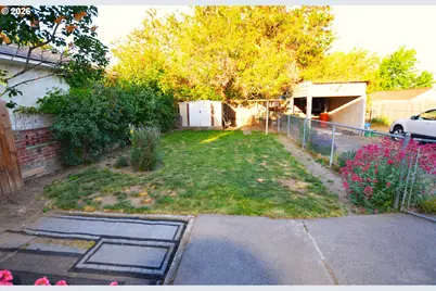 518 NW 9th St, Pendleton, OR 97801 - Photo 5