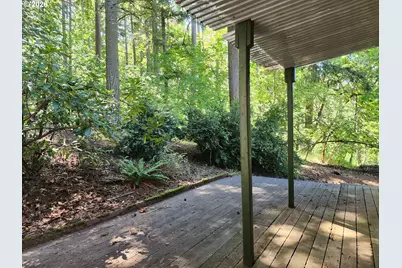 202 Foxtail Dr, Eugene, OR 97405 - Photo 13