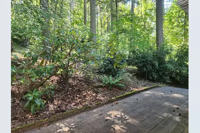 202 Foxtail Dr, Eugene, OR 97405 - Photo 17
