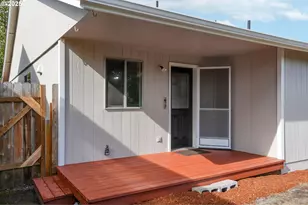 1748 Salmon River St NW, Salem, OR 97304 - Photo 25