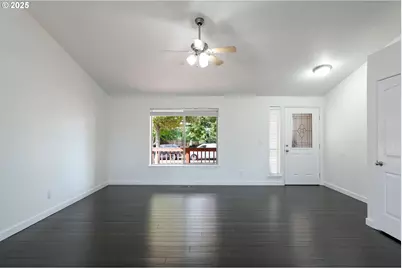 1748 Salmon River St NW, Salem, OR 97304 - Photo 5