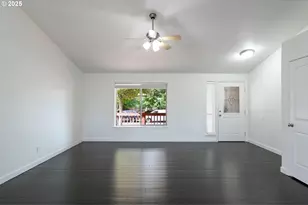 1748 Salmon River St NW, Salem, OR 97304 - Photo 5