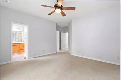 843 SE 43rd Ave, Hillsboro, OR 97123 - Photo 17