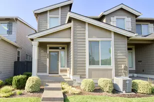 5249 SE Davis Rd, Hillsboro, OR 97123 - Photo 1