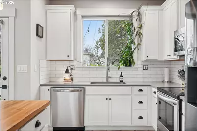 9212 N Polk Ave #A, Portland, OR 97203 - Photo 9