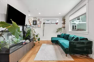 9212 N Polk Ave, Portland, OR 97203 - Photo 13