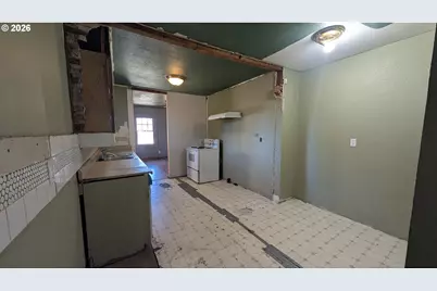 595 SW Clay St, Dallas, OR 97338 - Photo 11