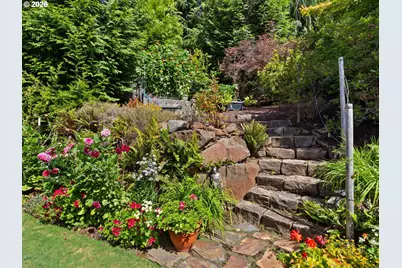 2525 Coeur D Alene Dr, West Linn, OR 97068 - Photo 35