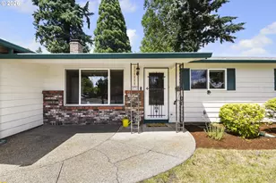 1040 NE 12th Pl, Canby, OR 97013 - Photo 5
