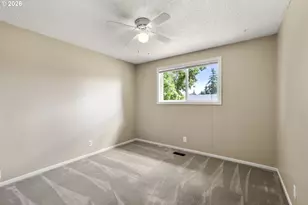 1040 NE 12th Pl, Canby, OR 97013 - Photo 33