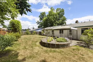 1040 NE 12th Pl, Canby, OR 97013 - Photo 37
