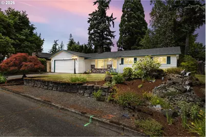 1040 NE 12th Pl, Canby, OR 97013 - Photo 3