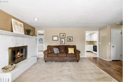 1040 NE 12th Pl, Canby, OR 97013 - Photo 13