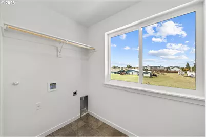 1524 Brown St, Woodburn, OR 97071 - Photo 23