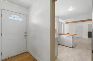 5636 SE 83rd Ave, Portland, OR 97266 - Photo 5