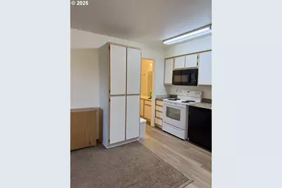 10345 NE Clackamas St #22, Portland, OR 97220 - Photo 7