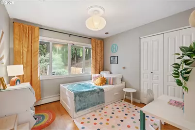 10901 S Riverside Dr, Portland, OR 97219 - Photo 15