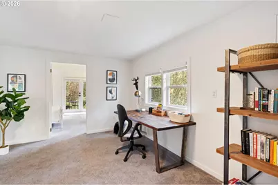 10901 S Riverside Dr, Portland, OR 97219 - Photo 23