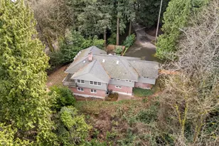 10901 S Riverside Dr, Portland, OR 97219 - Photo 29