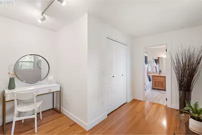 10901 S Riverside Dr, Portland, OR 97219 - Photo 13