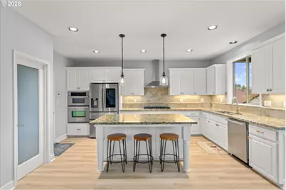 12059 SW Stringer Ln, Tigard, OR 97224 - Photo 9