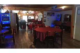 10786 Hwy 126, Mapleton, OR 97453 - Photo 11