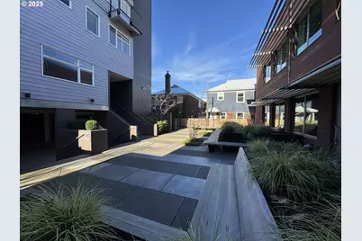 2327 NW Northrup St #12, Portland, OR 97210 - Photo 3