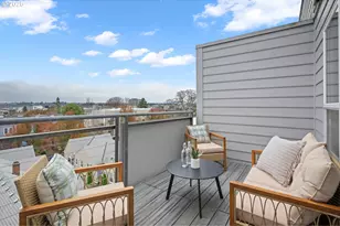 2327 NW Northrup St, Portland, OR 97210 - Photo 39