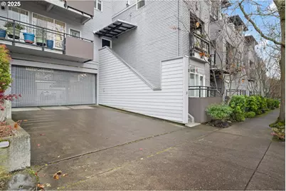 2327 NW Northrup St #12, Portland, OR 97210 - Photo 45