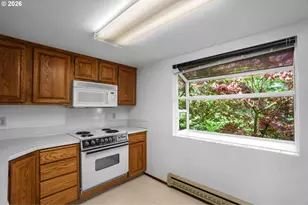 10980 SW Meadowbrook Dr, Portland, OR 97224 - Photo 15