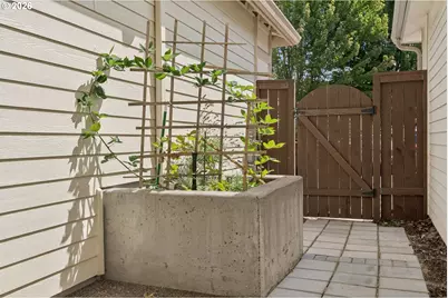 28905 SW Costa Cir W, Wilsonville, OR 97070 - Photo 27