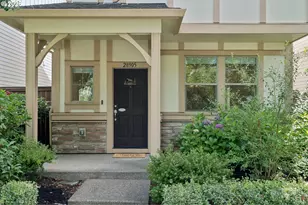 28905 SW Costa Cir W, Wilsonville, OR 97070 - Photo 3