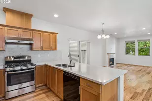 28905 SW Costa Cir W, Wilsonville, OR 97070 - Photo 17