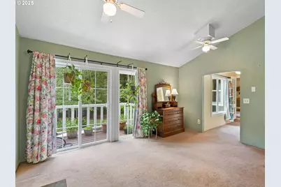 19875 SW Meadow View Dr, McMinnville, OR 97128 - Photo 27