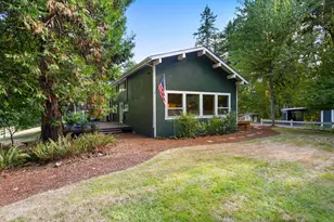 19875 SW Meadow View Dr, McMinnville, OR 97128 - Photo 37