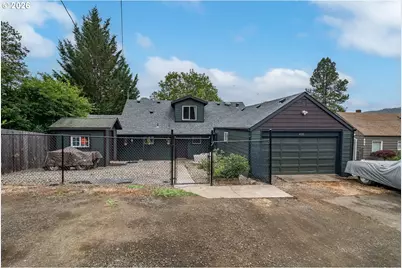 470 W Third Ave, Sutherlin, OR 97479 - Photo 25