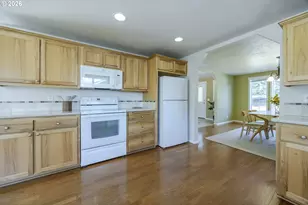 755 South 47th Place, Springfield, OR 97478 - Photo 21