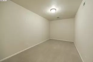 755 South 47th Place, Springfield, OR 97478 - Photo 39