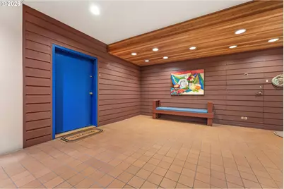5250 S Landing Square Dr, Portland, OR 97239 - Photo 5
