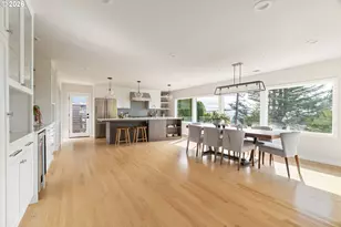 1622 SW Westwood Dr, Portland, OR 97239 - Photo 7