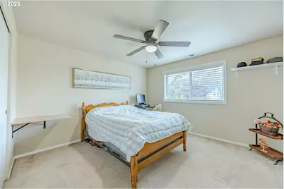 3955 Lancaster Dr, Eugene, OR 97404 - Photo 31