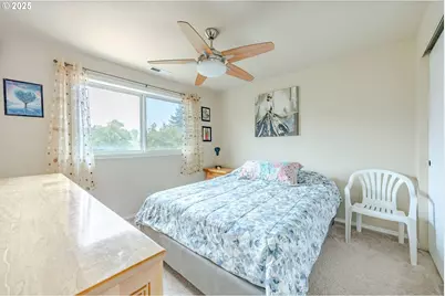 3955 Lancaster Dr, Eugene, OR 97404 - Photo 29