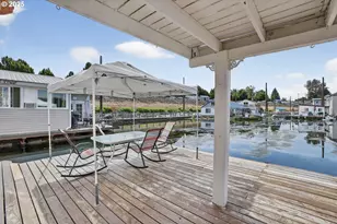 18989 NE Marine Dr, Portland, OR 97230 - Photo 17