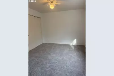 18989 NE Marine Dr #26, Portland, OR 97230 - Photo 5