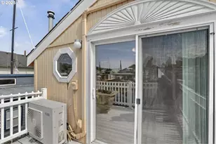 18989 NE Marine Dr, Portland, OR 97230 - Photo 25