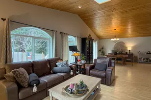 1185 11th St SE, Bandon, OR 97411 - Photo 9